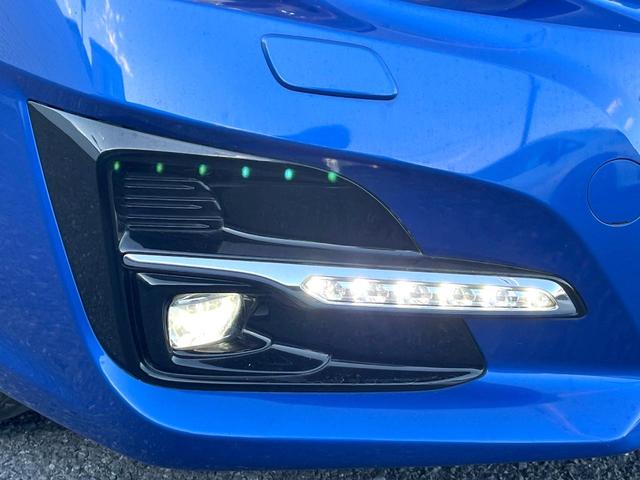 レヴォーグ 1.6GTアイサイト Vスポーツ F型 純正8型ビルトインナビ LEDアクセサリーライナー ビルシュタインダンパー LEDヘッドライト 革巻きステアリング 純正18インチアルミ パワーシート シートヒーター スマートキー アイサイト(8枚目)