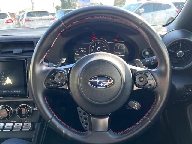 ＢＲＺ Ｒ　純正９型ビルトインナビ　ＳＴＩエアロ　ＬＥＤアクセサリーライナー　純正１７インチアルミホイール　革巻きステアリング　ＬＥＤヘッドライト　レーダークルーズ　スマートキー　アイサイト　禁煙車（11枚目）