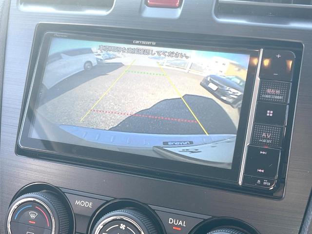 フォレスター ２．０ＸＴ　アイサイト　ルーフレール　ＬＥＤアクセサリーライナー　コーナーセンサー　デジタルインナーミラー　　ＨＩＤヘッドライト　純正１８インチアルミ　革巻きステアリング　レーダークルーズ　シートヒーター　スマートキー（4枚目）