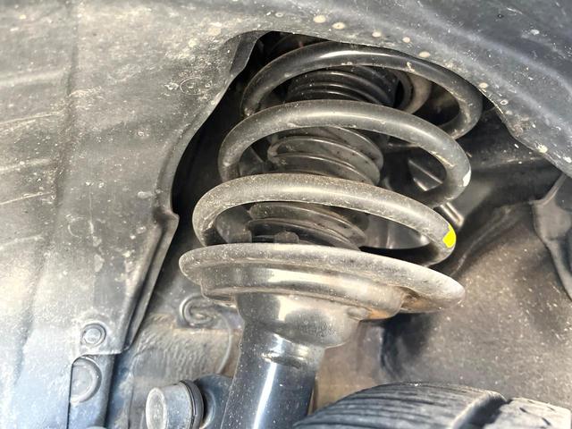 フォレスター スポーツ　Ｄ型　ブラックルーフレール　デジタルインナーミラー　ＬＥＤヘッドライト　革巻きステアリング　純正１８インチアルミ　メモリー機能付きパワーシート　シートヒーター　ステアリングヒーター　パドルシフト（20枚目）