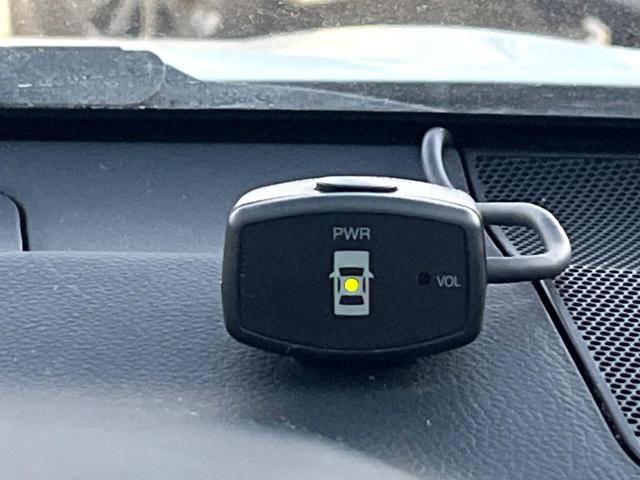 インプレッサＧ４ ２．０ｉアイサイト　４ＷＤ　バックカメラ　衝突被害軽減システム　レーダークルーズ　禁煙車　コーナーセンサー　ＨＩＤヘッド　ビルトインＥＴＣ　純正１６インチアルミ　車線逸脱警報　オートライト　デュアルエアコン（6枚目）