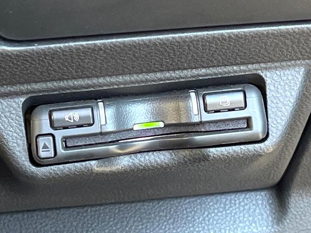 レヴォーグ ＳＴＩスポーツ　ＥＸ　１１．６インチナビ　ＳＴＩマフラー　Ｖａｒｅｎｔｉ製テールランプ　エアロパッケージ　ＬＥＤアクセサリーライナー　スマートリアビューミラー　ＳＴＩタワーバー　パワーバックドア　シートメモリー（32枚目）