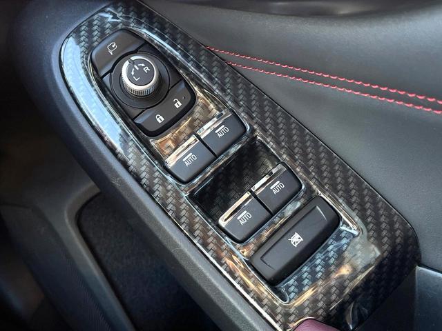 レヴォーグ ＳＴＩスポーツ　ＥＸ　１１．６インチナビ　ＳＴＩマフラー　Ｖａｒｅｎｔｉ製テールランプ　エアロパッケージ　ＬＥＤアクセサリーライナー　スマートリアビューミラー　ＳＴＩタワーバー　パワーバックドア　シートメモリー（33枚目）