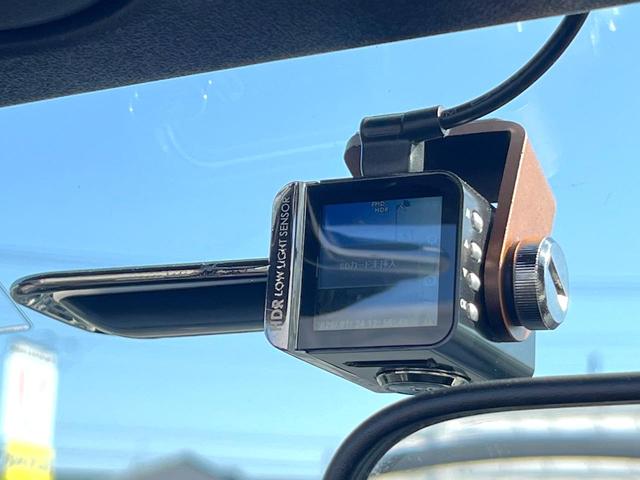 コペン ＧＲ　スポーツ　６ＭＴ　アルパイン製ナビ　ＲＥＣＡＲＯシート　純正ＢＢＳ１６インチアルミホイール　革巻きｍｏｍｏステアリング　ＬＥＤヘッドライト　シートヒーター　バックカメラ　スマートキー　禁煙車（32枚目）