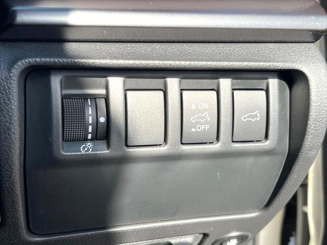 レヴォーグ ＳＴＩスポーツ　ＥＸ　ＳＴＩタワーバー　１１．６インチナビ　バックカメラ　ＥＴＣ　ドライブレコーダー　パワーシート　シートヒーター　パワーバックドア　ＬＥＤヘッドライト　純正１８インチアルミホイール　スマートキー（29枚目）