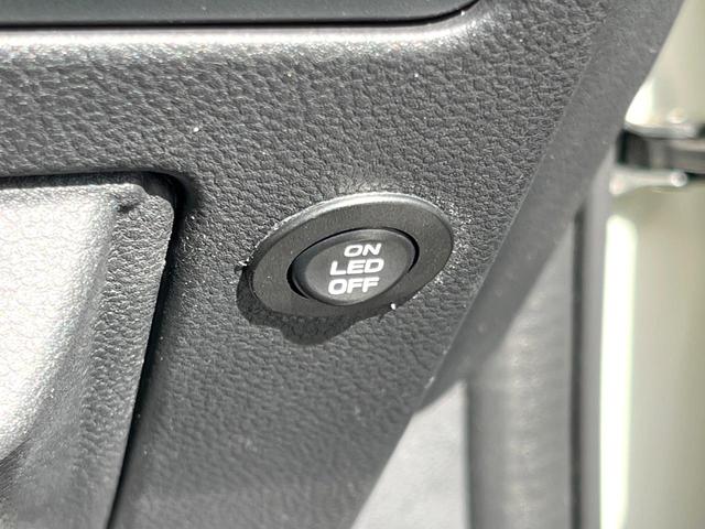 レヴォーグ ＳＴＩスポーツ　ＥＸ　ＳＴＩタワーバー　１１．６インチナビ　バックカメラ　ＥＴＣ　ドライブレコーダー　パワーシート　シートヒーター　パワーバックドア　ＬＥＤヘッドライト　純正１８インチアルミホイール　スマートキー（30枚目）