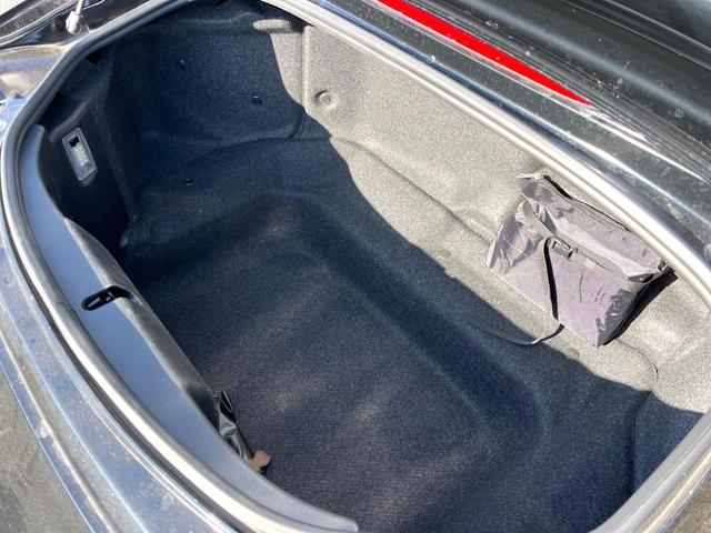 ���i�̂���������ʋ΁A���}���ɏ\���ȉ׎��X�y�[�X���m�ۂ��Ă���܂��B