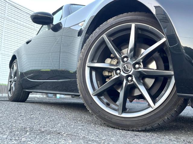 �y�P�V�C���`�A���~�z�C�[���z�O�ςɃ}�b�`���������A���~�z�C�[���𑕒����Ă���܂��B�e��ЊO�A���~�z�C�[����A�X�^�b�h���X�^�C�����戵�����Ă���܂��B���񂲑��k����������