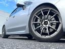 ＳＴＩ　タイプＳ　大型リアスポイラー　前席メモリー機能付レザーシート　ＧＰ　ＳＰＯＲＴＳマフラー　ＨＫＳ車高調　ＬＥＤアクセサリーライナー　ＡＤＶＡＮ　Ｒａｃｉｎｇ製１８インチアルミホイール　ターボ　４ＷＤ（13枚目）