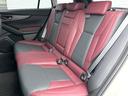 後部座席も気になるようなキズ・汚れやへたり等、大きなダメージはなく、良好な状態です。