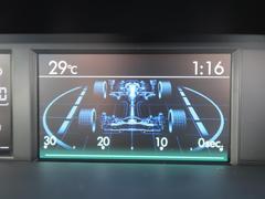 【マルチファンクションディスプレイ】燃費情報や走行状態、各種車両設定状態の確認を液晶画面に表示、確認できます♪インパネ上部にレイアウトされ、視認性にも優れたモニターです。 3