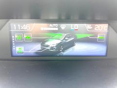 【マルチファンクションディスプレイ】燃費情報や走行状態、各種車両設定状態の確認を液晶画面に表示、確認できます♪インパネ上部にレイアウトされ、視認性にも優れたモニターです。 3