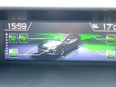 【マルチファンクションディスプレイ】燃費情報や走行状態、各種車両設定状態の確認を液晶画面に表示、確認できます♪インパネ上部にレイアウトされ、視認性にも優れたモニターです。 6