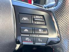 ������®�ɽ���ǽ�ե��롼������ȥ�����۹�®ƻϩ�Ǥ�Ĺ��Υ���Ԥ��ڤˡ�����ư��®�٤��ݤĥ��롼������ȥ����뤬�����ͷڸ������ƥ��Ϣ�Ȥ��������μ�ξ���Τ��Ƽִ֤��ݤĤ褦��®��Ĵ�ᤷ�Ƥ���ޤ����� 5