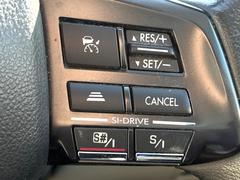 ������®�ɽ���ǽ�ե��롼������ȥ�����۹�®ƻϩ�Ǥ�Ĺ��Υ���Ԥ��ڤˡ�����ư��®�٤��ݤĥ��롼������ȥ����뤬�����ͷڸ������ƥ��Ϣ�Ȥ��������μ�ξ���Τ��Ƽִ֤��ݤĤ褦��®��Ĵ�ᤷ�Ƥ���ޤ����� 5