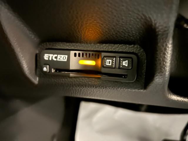 ヴェゼル ｅ：ＨＥＶ　Ｚ　★ホンダコネクトディスプレイ（カープレイ対応）★ＥＴＣ２．０★置くだけ充電★パワーバックドア★ステアリングヒーター★シートヒータ★（22枚目）