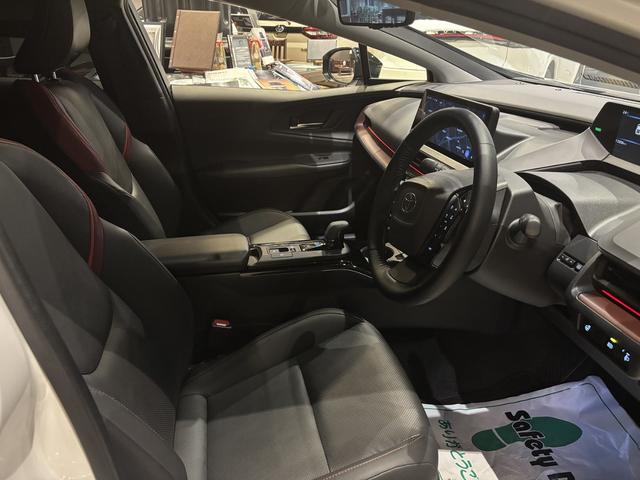 プリウス Ｚ　★新車保証付★パノラマルーフ★デジタルインナーミラー★１２．３型コネクトナビ（カープレイ対応／Ｂｌｕｅｔｏｏｔｈ接続）★パノラミックビューモニター★ドラレコ前後★ワンオーナー★ＥＴＣ２．０（15枚目）