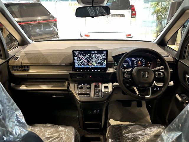ステップワゴン ｅ：ＨＥＶスパーダ　プレミアムライン　１１．４型ホンダコネクトナビ（カープレイ対応／ＣＤ／ＤＶＤ／Ｂｌｕｅｔｏｏｔｈ接続／ＴＶフルセグ）リアクーラー　オットマン　シートヒーター　パワーバックドア　ＥＴＣ２．０（15枚目）