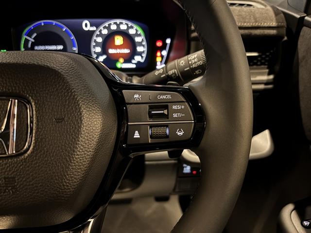 ステップワゴン ｅ：ＨＥＶスパーダ　プレミアムライン　１１．４型ホンダコネクトナビ（カープレイ対応／ＣＤ／ＤＶＤ／Ｂｌｕｅｔｏｏｔｈ接続／ＴＶフルセグ）リアクーラー　オットマン　シートヒーター　パワーバックドア　ＥＴＣ２．０（18枚目）