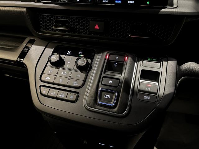 ステップワゴン ｅ：ＨＥＶスパーダ　プレミアムライン　１１．４型ホンダコネクトナビ（カープレイ対応／ＣＤ／ＤＶＤ／Ｂｌｕｅｔｏｏｔｈ接続／ＴＶフルセグ）リアクーラー　オットマン　シートヒーター　パワーバックドア　ＥＴＣ２．０（19枚目）