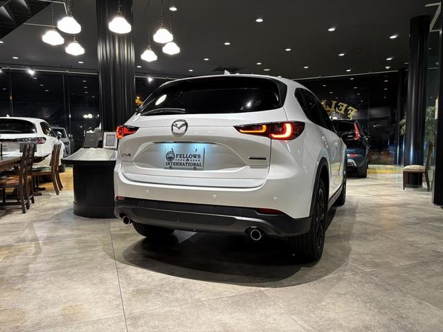 ＣＸ－５ ２０Ｓ　ブラックトーンエディション　新車保証付　Ｂｌａｃｋ　Ｔｏｎｅ　Ｅｄｉｔｉｏｎ　専用ＡＷ１９　８．８型センターディスプレイ（カープレイ対応／Ｂｌｕｅｔｏｏｔｈ接続）　ナビ用ＳＤカード　フィルムリア５面　全周カメラ　ＨＵＤ　ＥＴＣ（11枚目）