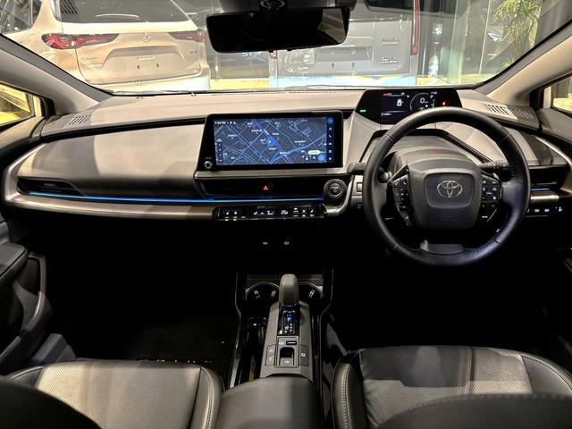 プリウス Z 新車保証付 デジタルインナーミラー パノラミックビューモニター 12.3型コネクトナビ(カープレイ対応/Bluetooth接続/TV) ドラレコ前後 ワンオーナー ステアリングヒーター ETC2.0(18枚目)