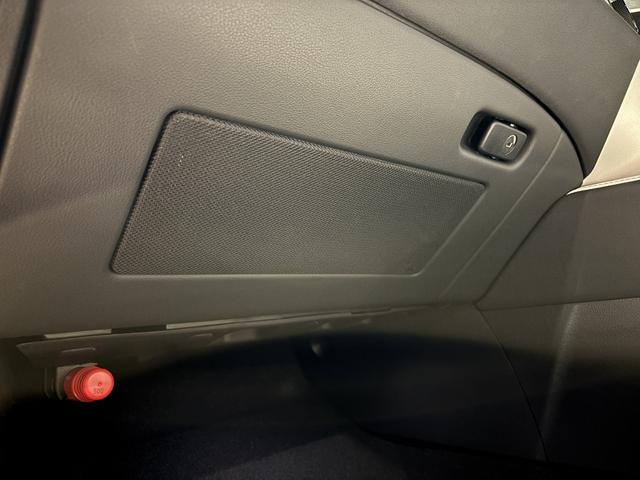 ＲＸ 　新車保証付　オレンジキャリパー　パノラマサンルーフ　白本革エアーシート　全周モニター　１４型ＤＡコネクトナビ　ルーフレール　Ｄインナーミラー　ドラレコ　三眼ＬＥＤ　Ｐバックドア　ＨＵＤ　ＥＴＣ２．０（7枚目）