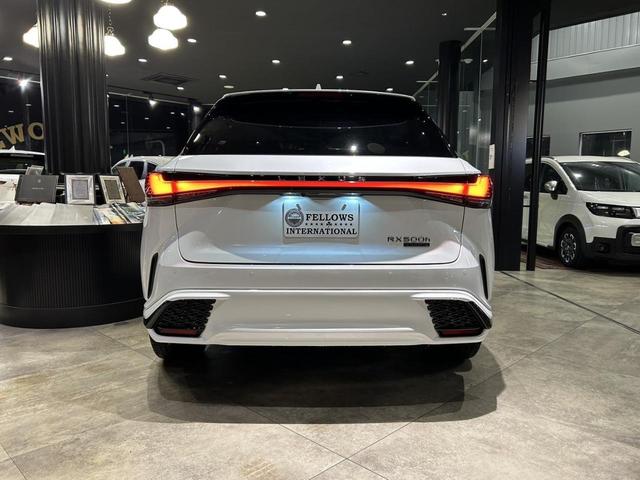 ＲＸ 　新車保証付　オレンジキャリパー　パノラマサンルーフ　白本革エアーシート　全周モニター　１４型ＤＡコネクトナビ　ルーフレール　Ｄインナーミラー　ドラレコ　三眼ＬＥＤ　Ｐバックドア　ＨＵＤ　ＥＴＣ２．０（11枚目）