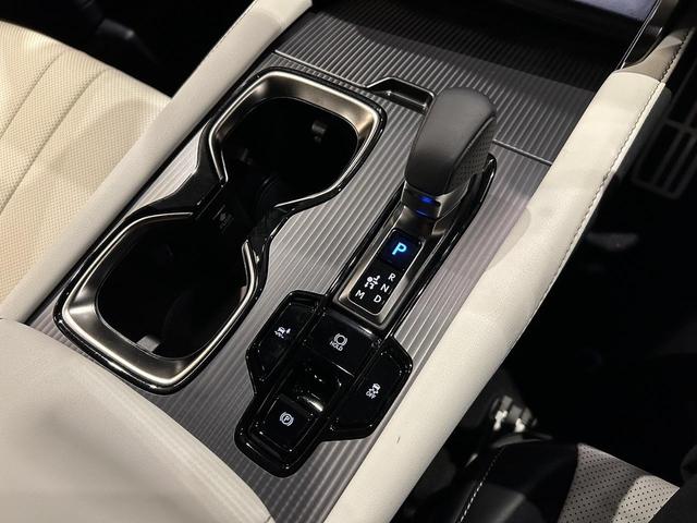 ＲＸ 　新車保証付　オレンジキャリパー　パノラマサンルーフ　白本革エアーシート　全周モニター　１４型ＤＡコネクトナビ　ルーフレール　Ｄインナーミラー　ドラレコ　三眼ＬＥＤ　Ｐバックドア　ＨＵＤ　ＥＴＣ２．０（20枚目）