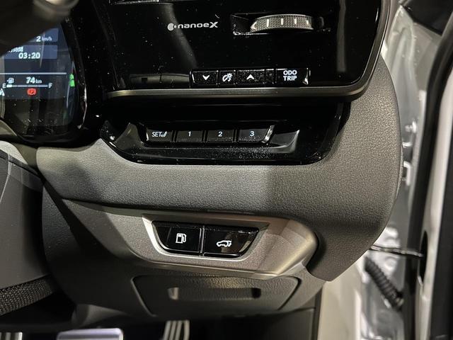 ＲＸ 　新車保証付　オレンジキャリパー　パノラマサンルーフ　白本革エアーシート　全周モニター　１４型ＤＡコネクトナビ　ルーフレール　Ｄインナーミラー　ドラレコ　三眼ＬＥＤ　Ｐバックドア　ＨＵＤ　ＥＴＣ２．０（23枚目）