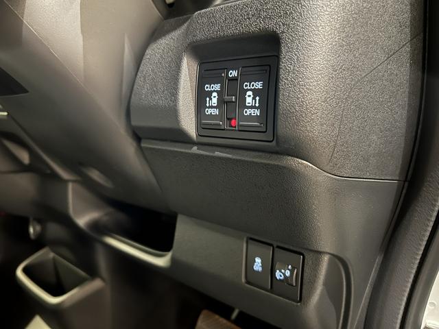 N-BOXカスタム ターボ 純正8型ディスプレイオーディオ ETC バックカメラ carplay対応 両側パワースライド シートヒーター(19枚目)