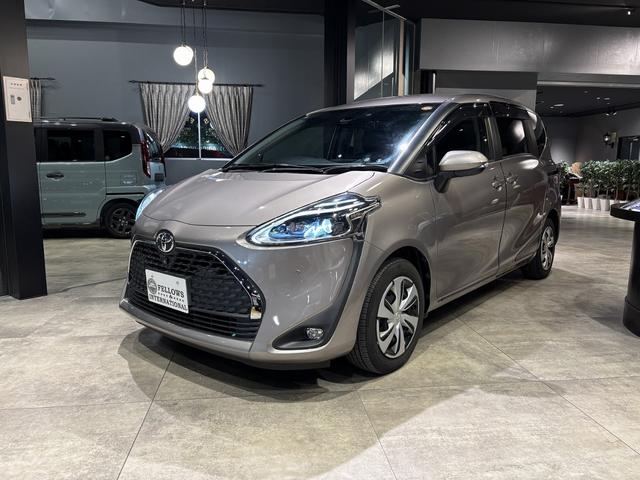 TOYOTA SIENTA G CUERO