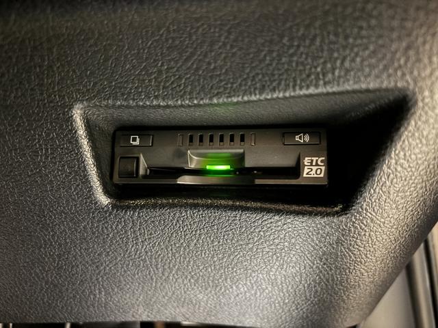 TOYOTA SIENTA G CUERO