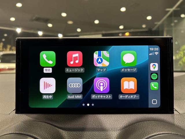 ���𑜓x�W�D�R�C���`�J���[�f�B�X�v���C�𓋍ڂ����i�r�Q�[�V�����V�X�e���ł��B