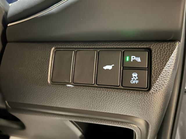 ヴェゼル ｅ：ＨＥＶ　Ｚ　純正ナビ　マルチビュー　プレミアムオーディオ　ＥＴＣ２．０　置充電　シートヒーター　ステアリングヒーター（22枚目）