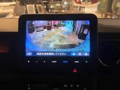 フルモデルチェンジした新型ＮＢｏｘです！★ホンダ純正８型ナビ★ＣＤ／ＤＶＤ・Ｂｌｕｅｔｏｏｔｈ・ＴＶ・★シートヒータ―★装備充実しております。 3