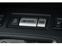 アイドリングストップやX-MODEが装備され街乗りから山道や悪路まで運転を楽しめますね♪