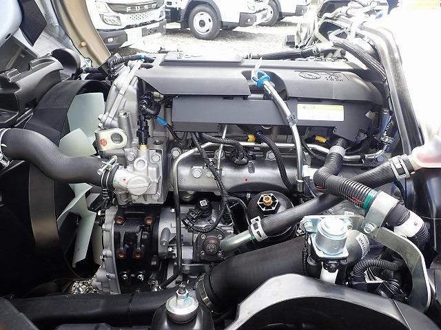 キャンター 　３ｔ　標準ロング　タダノ製　４段クレーン　ＭＴ（31枚目）