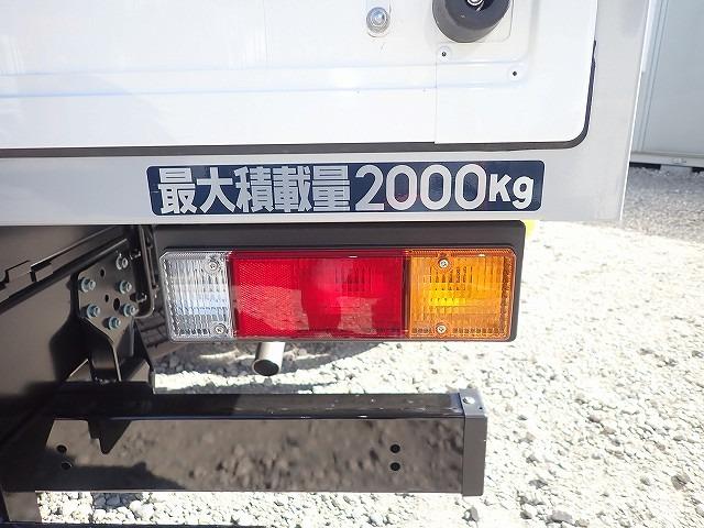 キャンター 　フル液晶メーター　２ｔ　標準ロング　アルミバン　ＡＴ（3枚目）