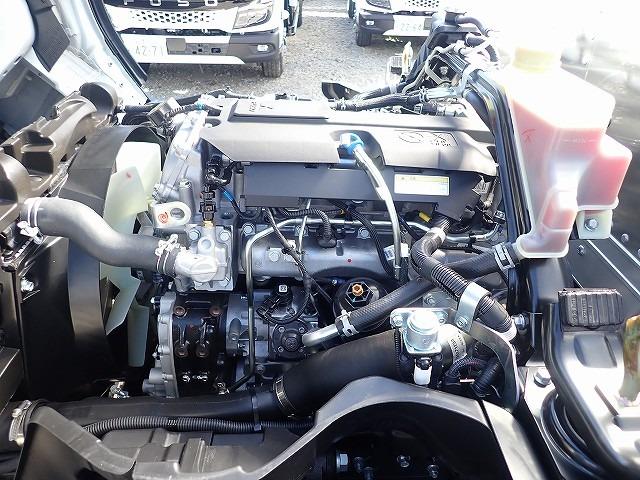 キャンター 　フル液晶メーター　２ｔ　標準ロング　アルミバン　ＡＴ（26枚目）