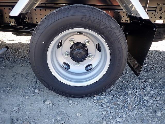 キャンター 　フル液晶メーター　２ｔ　標準ロング　アルミバン　ＡＴ（29枚目）