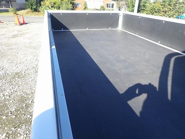 キャンター 　フル液晶メーター　２ｔ　標準１０尺　平ボディ　ＡＴ（4枚目）