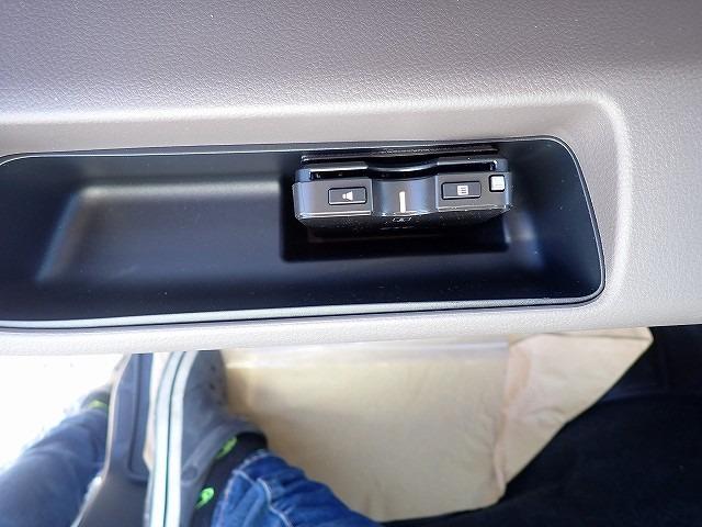 キャンター 　フル液晶メーター　２ｔ　標準１０尺　平ボディ　ＡＴ（10枚目）