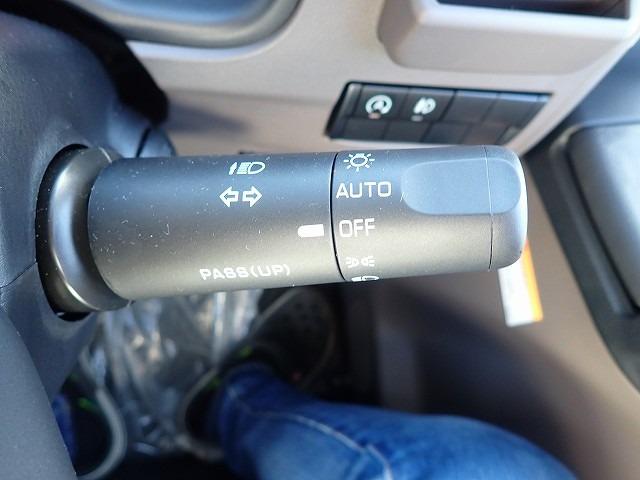 キャンター 　フル液晶メーター　２ｔ　標準１０尺　平ボディ　ＡＴ（18枚目）