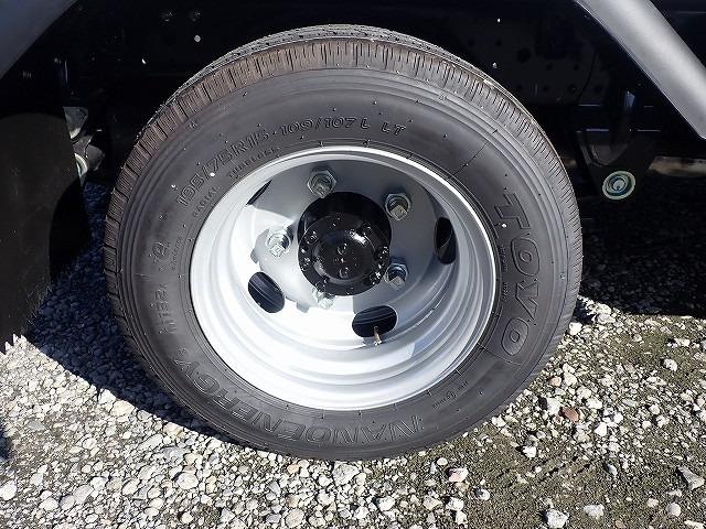 キャンター 　フル液晶メーター　２ｔ　標準１０尺　平ボディ　ＡＴ（28枚目）