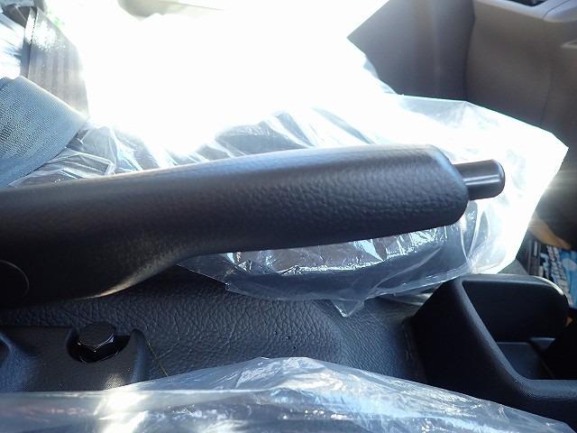 キャンター 　フル液晶メーター　２ｔ　標準１０尺　平ボディ　ＡＴ（22枚目）