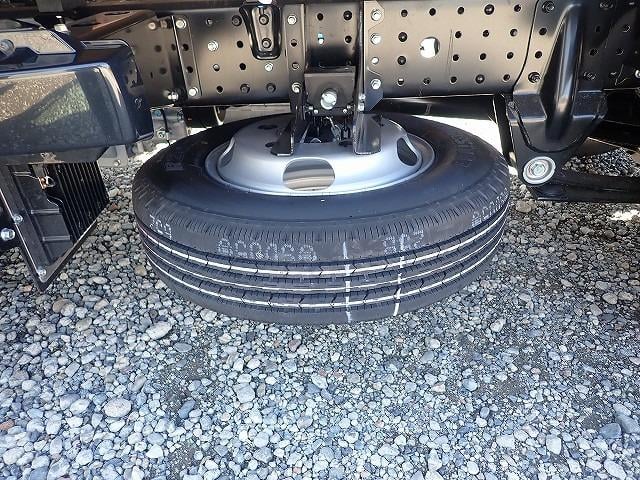 キャンター 　フル液晶メーター　２ｔ　標準１０尺　平ボディ　ＡＴ（26枚目）