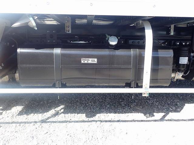 キャンター 　液晶メーター　２ｔ　標準ロング　アルミバン　跳ね上げＰＧ（10枚目）