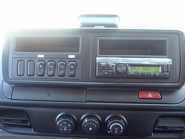 キャンター 　液晶メーター　２ｔ　標準ロング　アルミバン　跳ね上げＰＧ（16枚目）