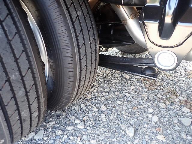 キャンター 　フル液晶メーター　２ｔ　標準１０尺　平ボディ　ＡＴ（6枚目）